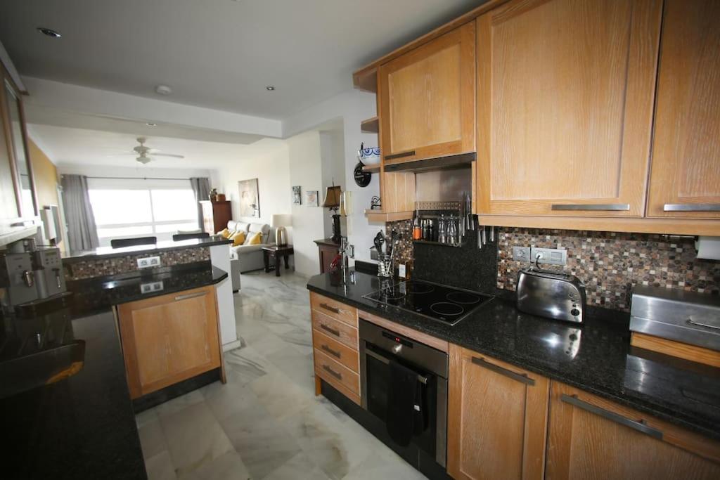 Stylish, Spacious With Sea View * Marbella