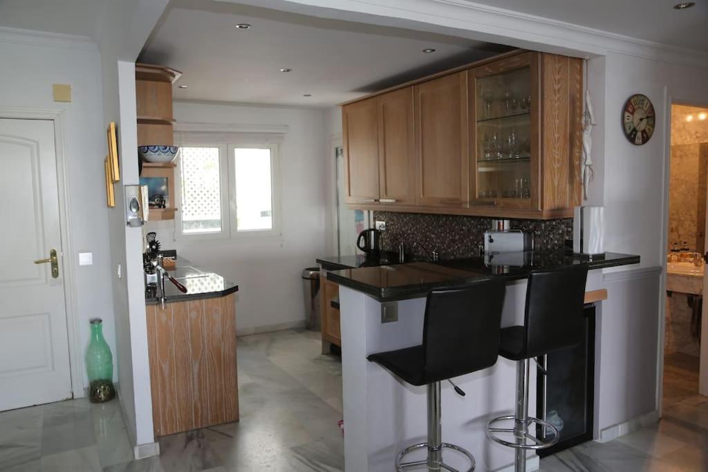 Stylish, Spacious With Sea View Apartamento Marbella